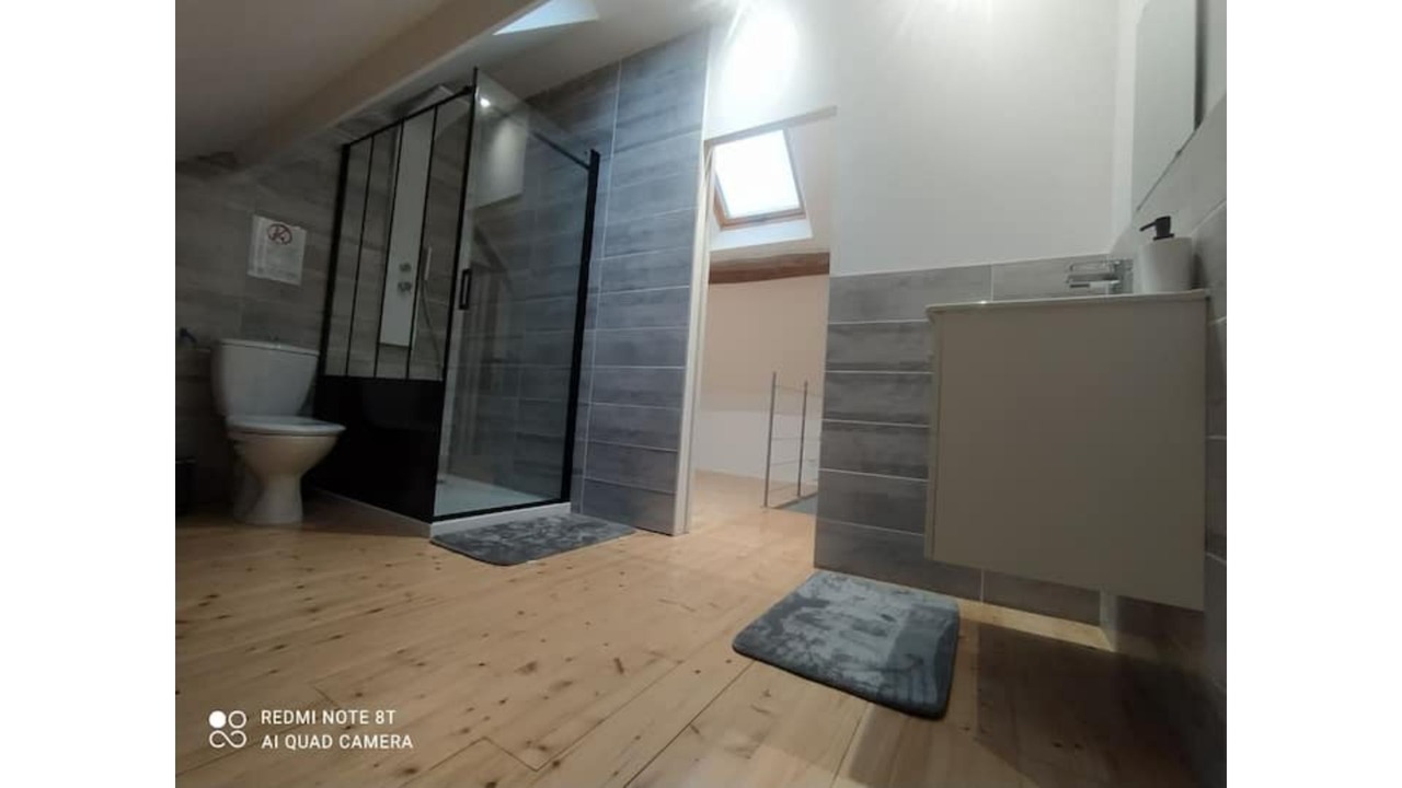 Photo of Bathroom in Neaufles-Auvergny
