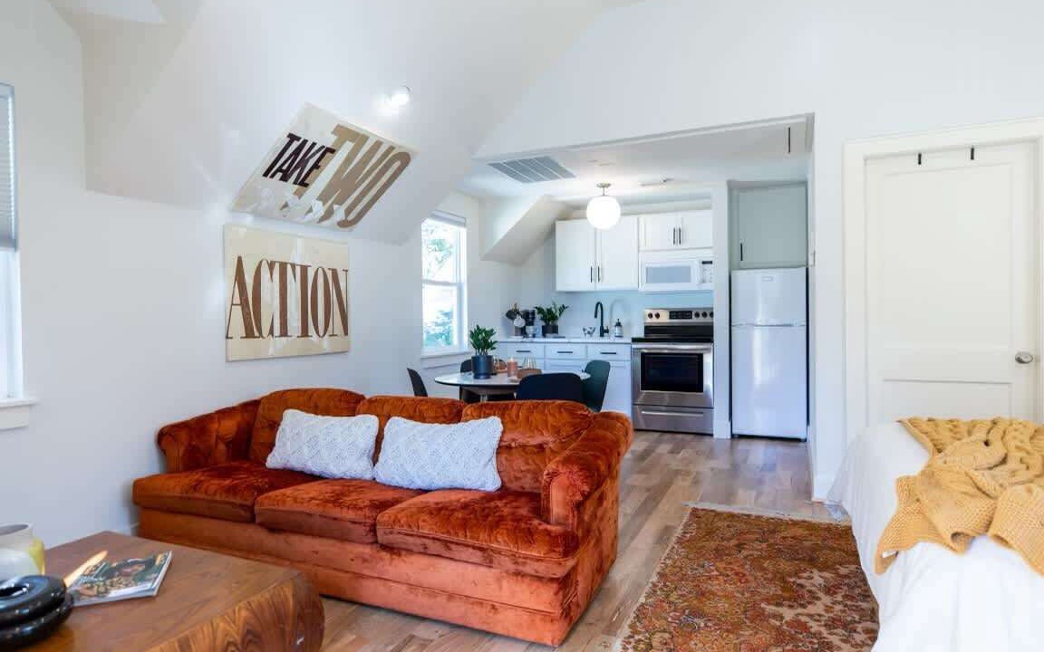 Photo of Livingroom in Woodland Heights