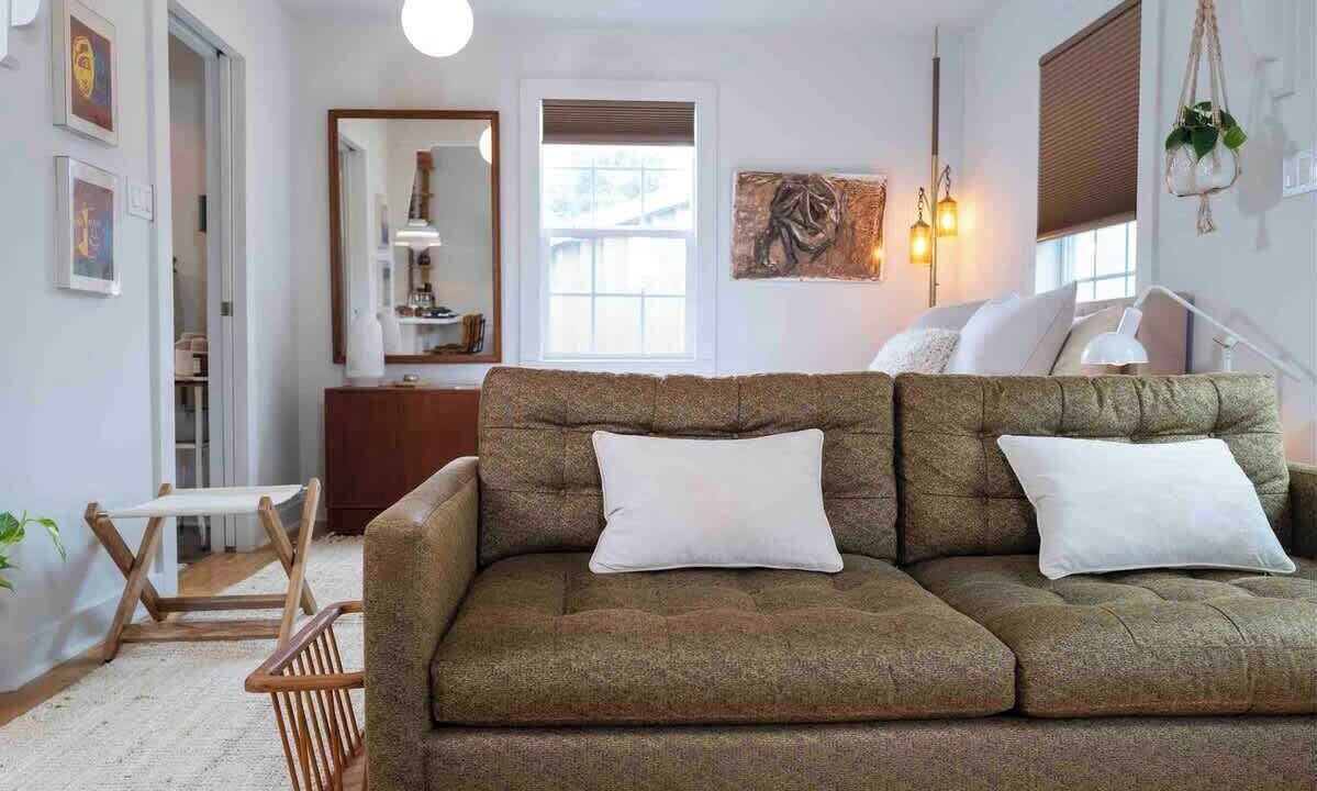 Photo of Livingroom in Greater Heights
