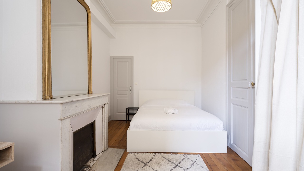 Photo of Bedroom in Saint Nicolas - Charles III - Ville vieille - Trois Maisons - Leopold