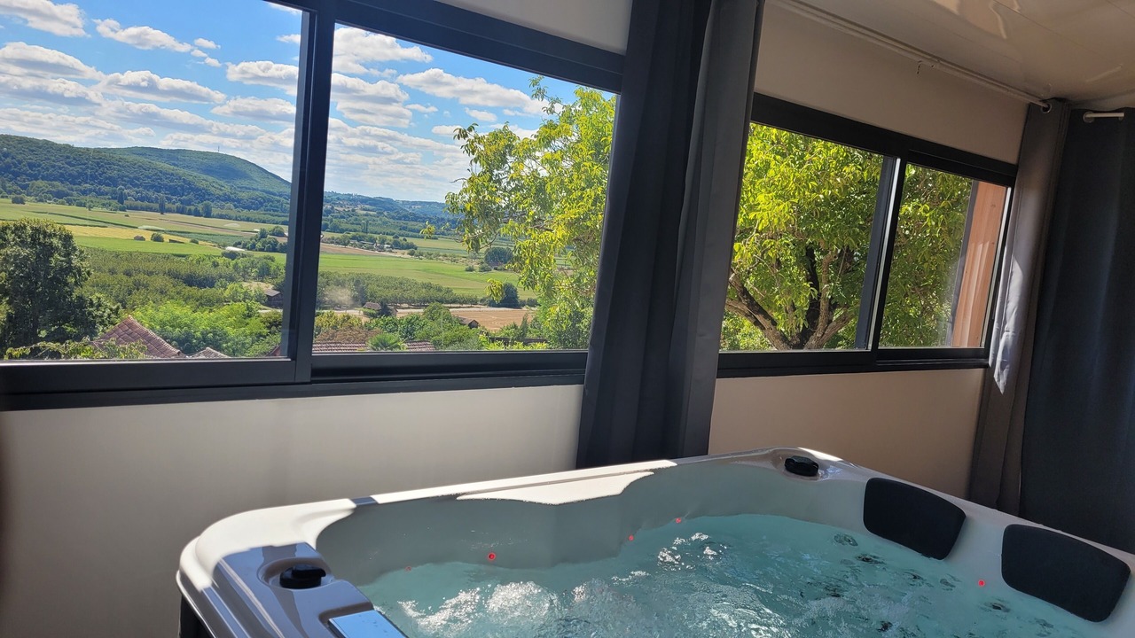 Photo of Others in Bezenac