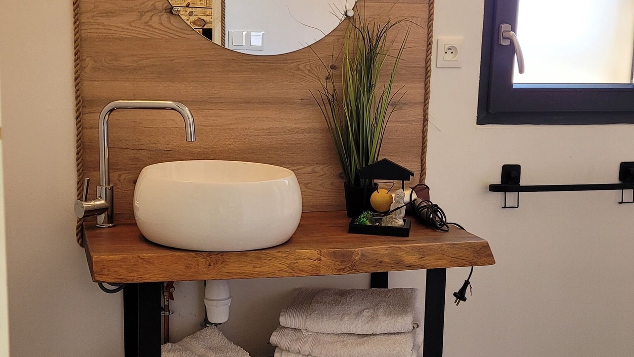 Photo of Bathroom in Bezenac