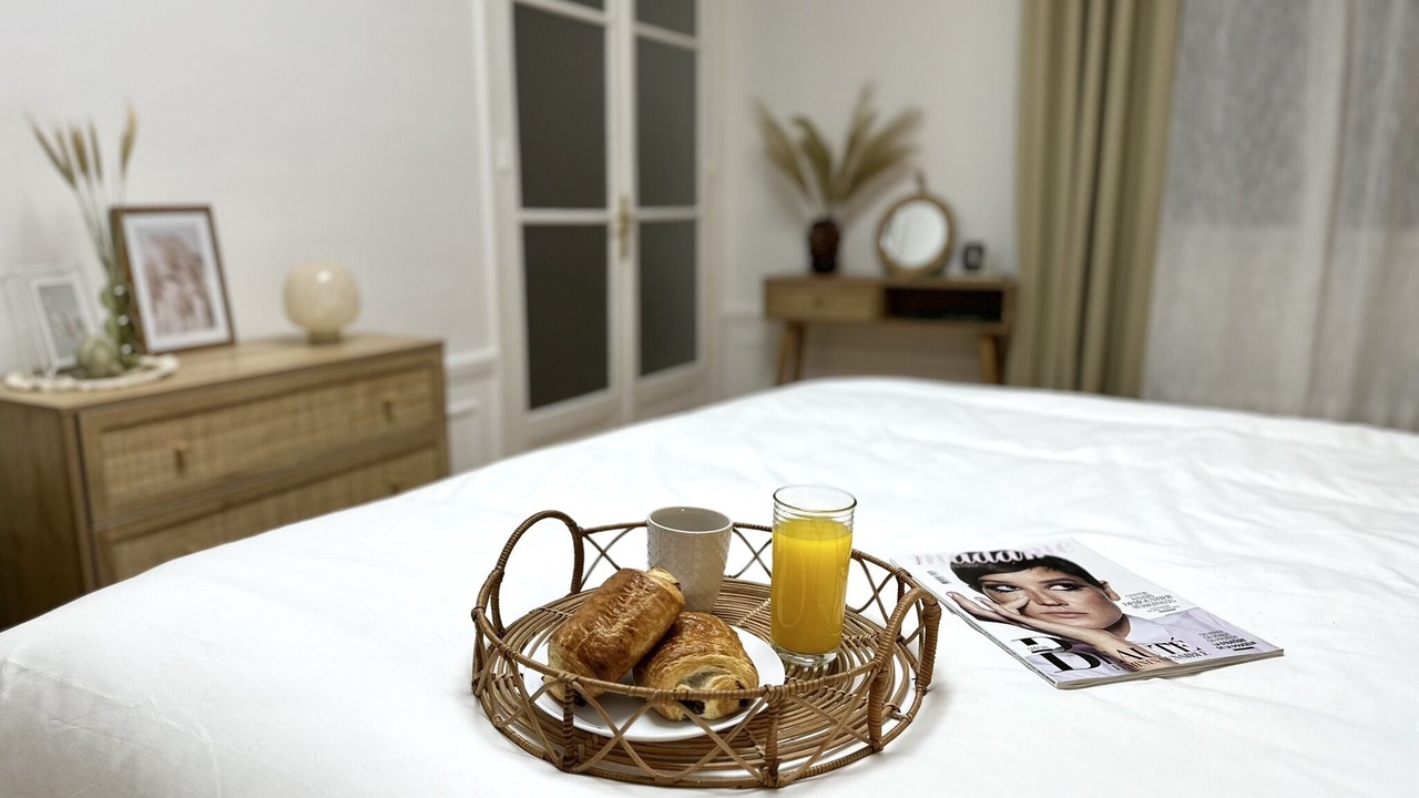 Photo of Bedroom in 17th Arrondissement