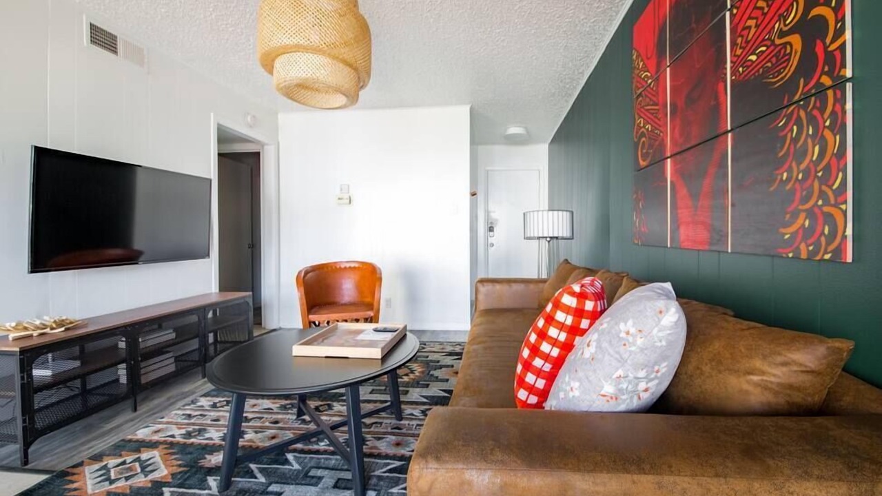 Photo of Livingroom in West Campus