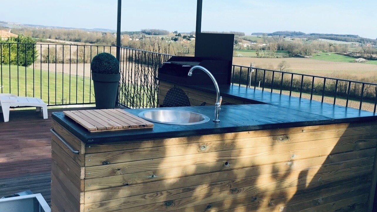 Photo of Patio Balcony in Boudy-de-Beauregard