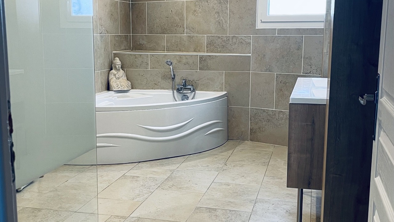 Photo of Bathroom in Boudy-de-Beauregard