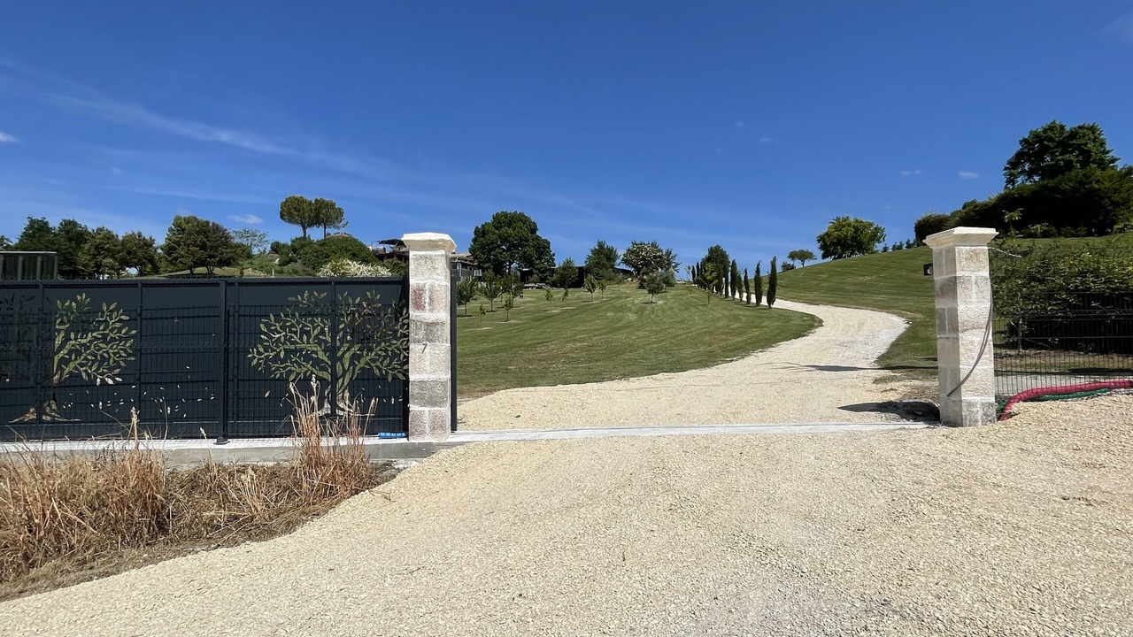 Photo of Outdoor in Boudy-de-Beauregard