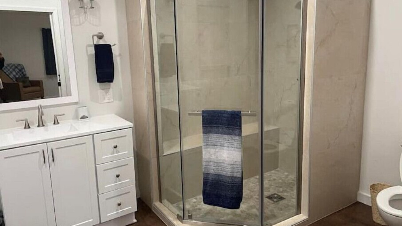 Photo of Bathroom in Grove
