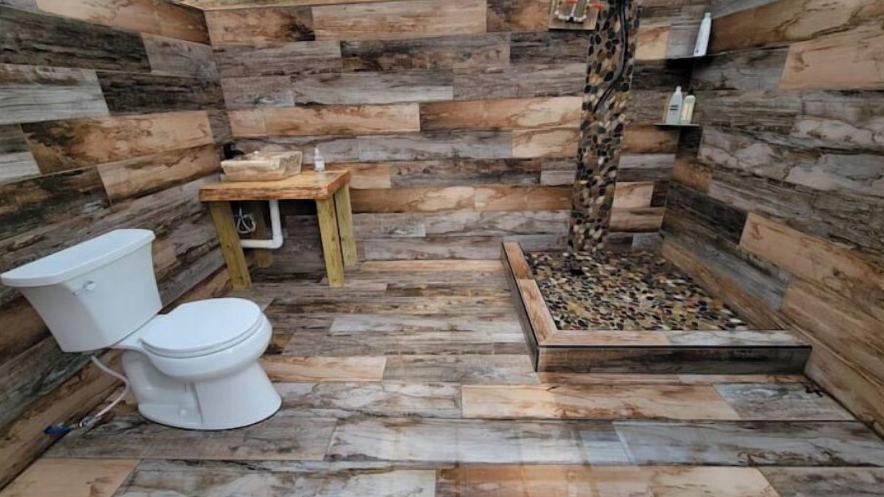 Photo of Bathroom in Voth