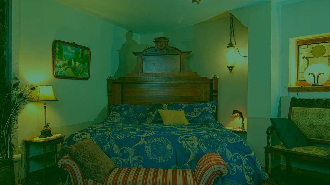 Photo of Bedroom in Eureka Springs Historic District
