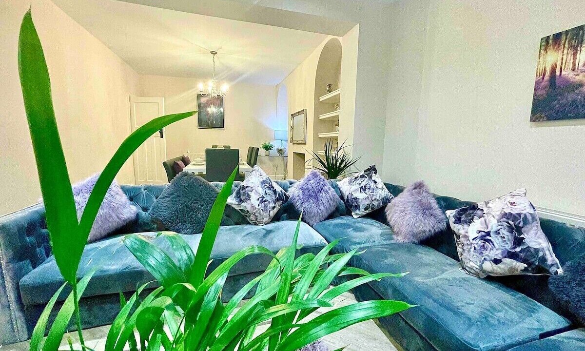 Photo of Livingroom in Coed-Y-Paen