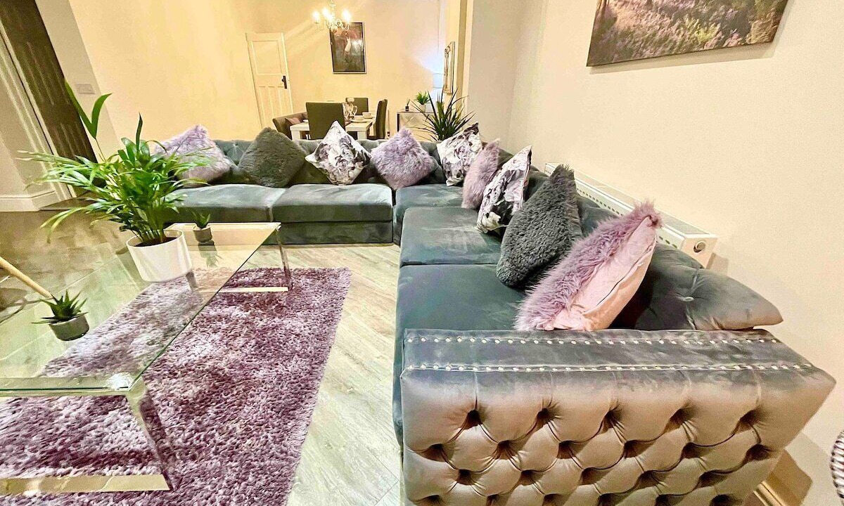 Photo of Livingroom in Coed-Y-Paen