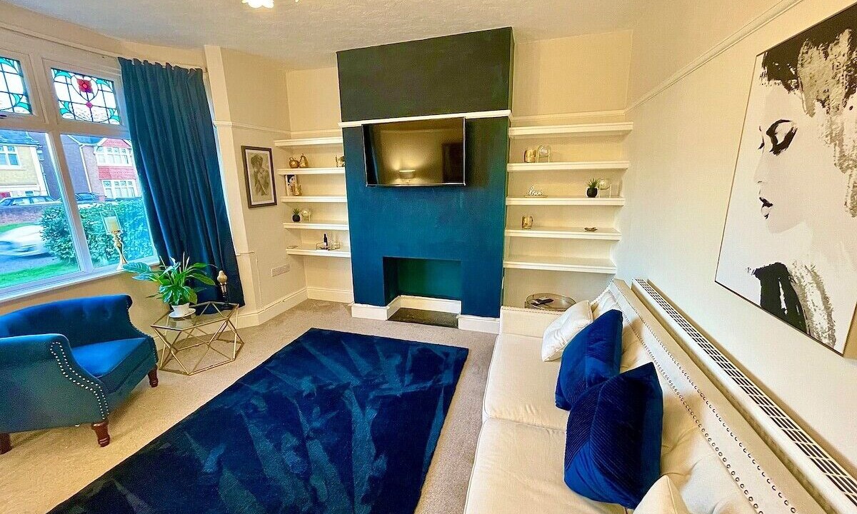 Photo of Livingroom in Coed-Y-Paen