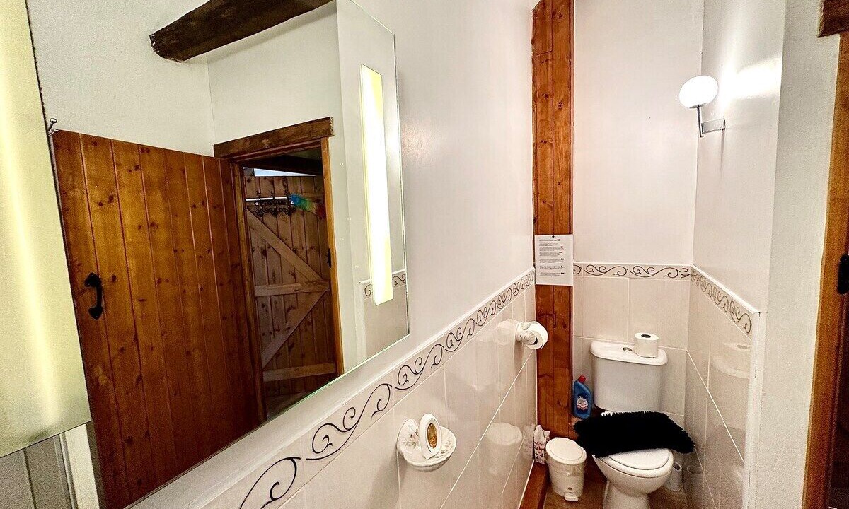 Photo of Bathroom in Usk