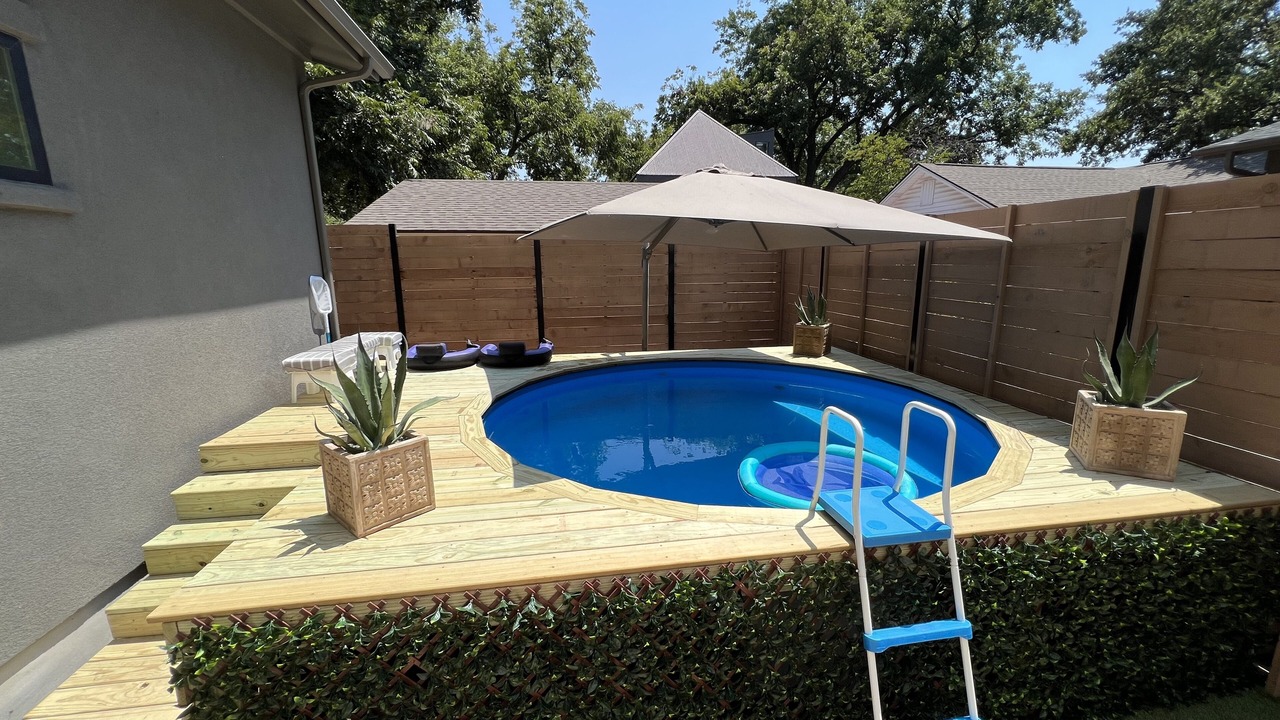 Photo of Outdoor in Holly