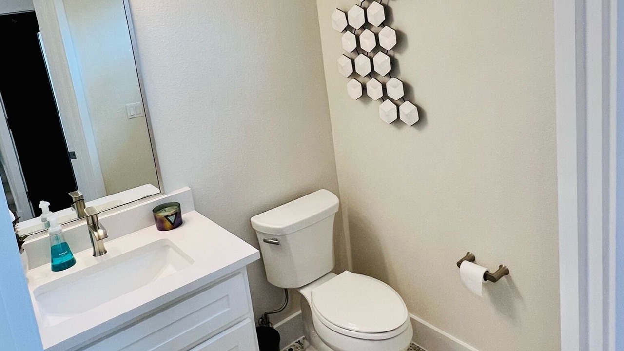 Photo of Bedroom in Holly