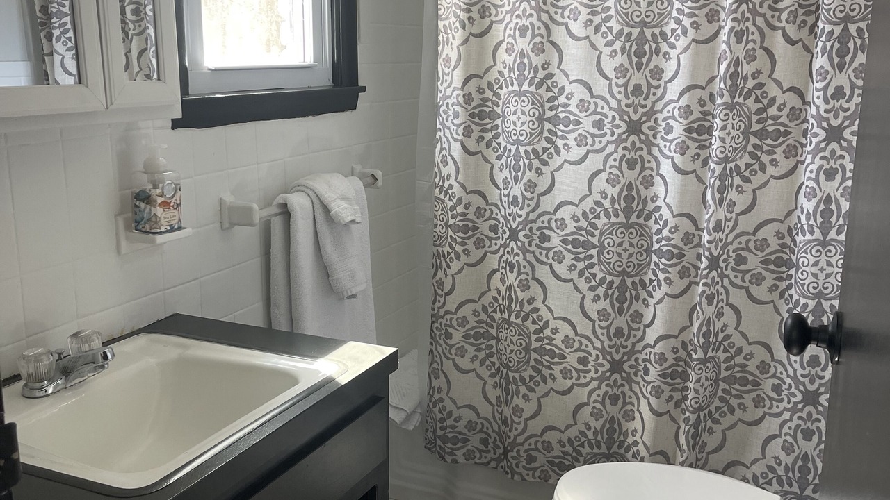 Photo of Bathroom in Newtown