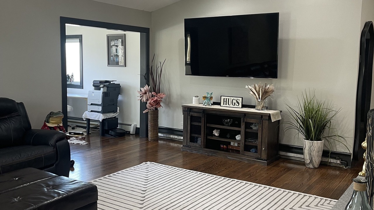 Photo of Others in Newtown