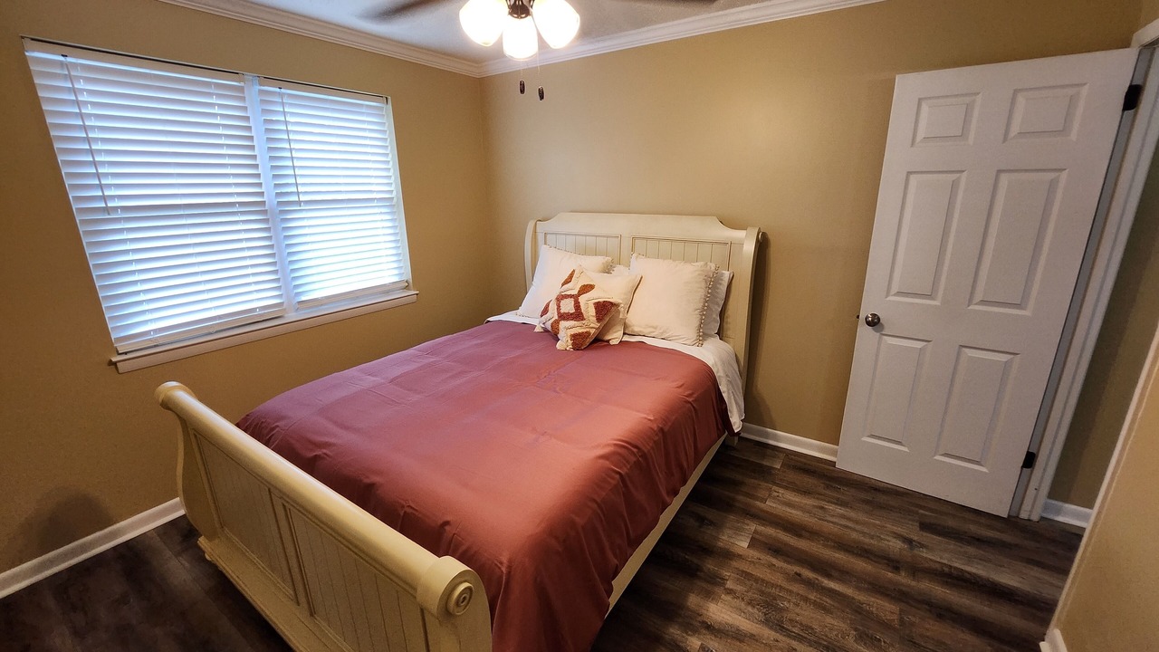 Photo of Bedroom in Scottsboro