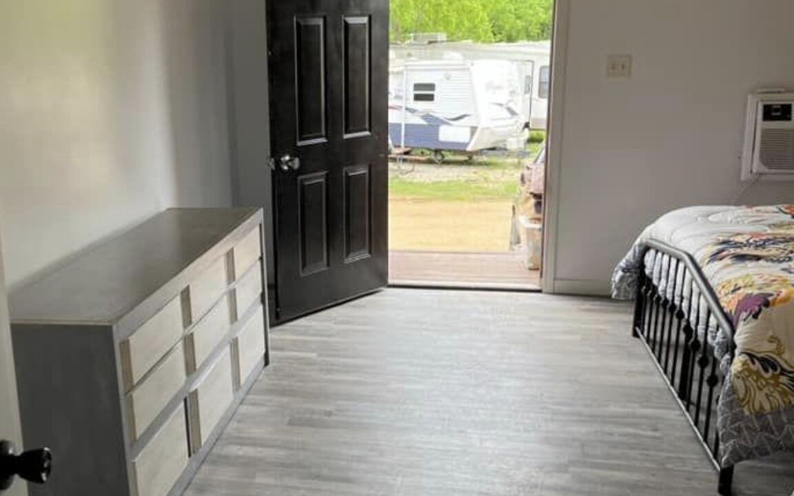 Photo of Bedroom in Eminence