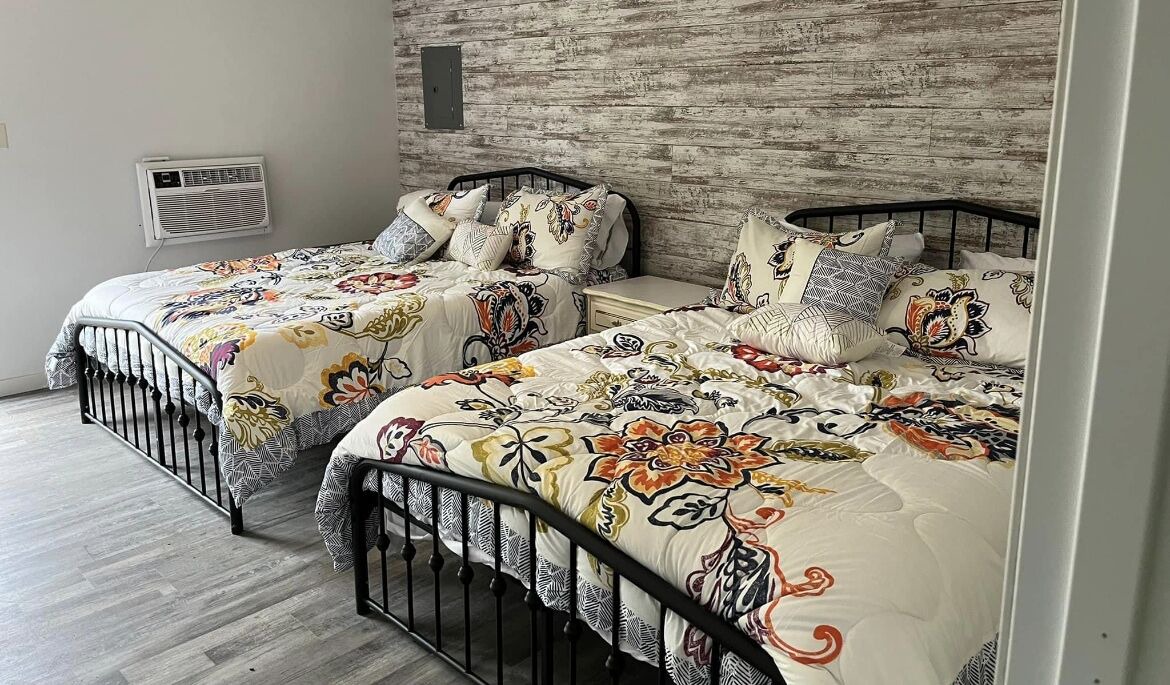 Photo of Bedroom in Eminence