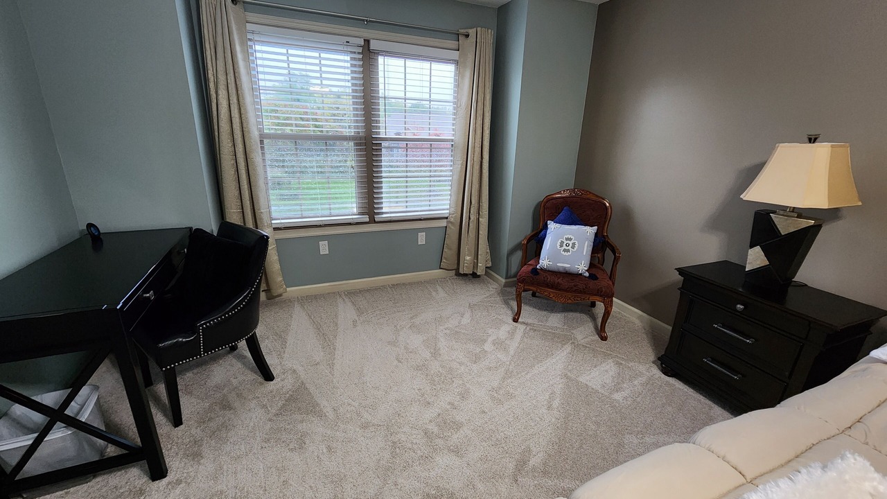 Photo of Livingroom in Enola