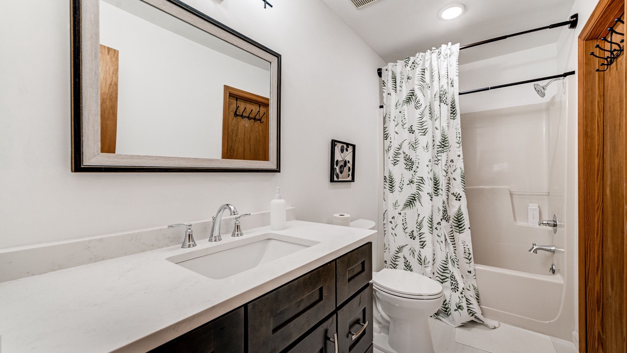 Photo of Bathroom in Dahlonega