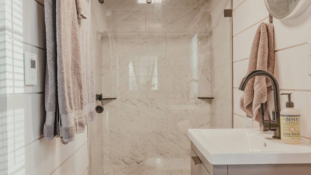 Photo of Bathroom in Index