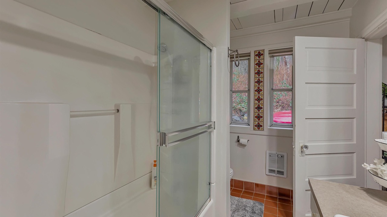 Photo of Bathroom in Des Moines