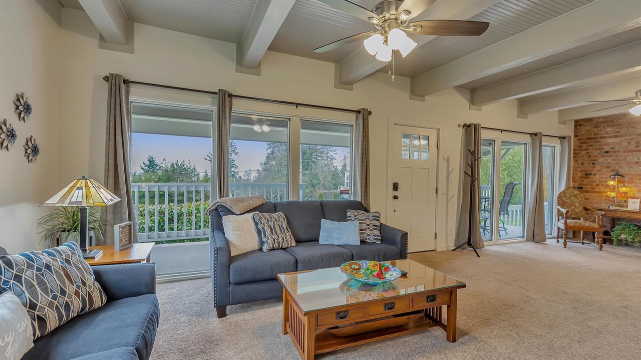 Photo of Livingroom in Des Moines