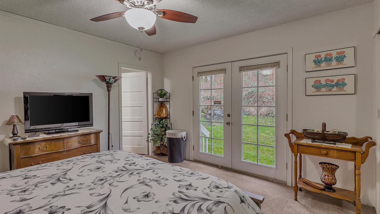 Photo of Bedroom in Des Moines