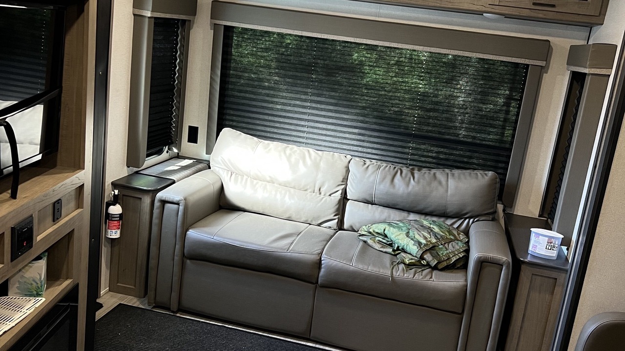 Photo of Livingroom in Northside