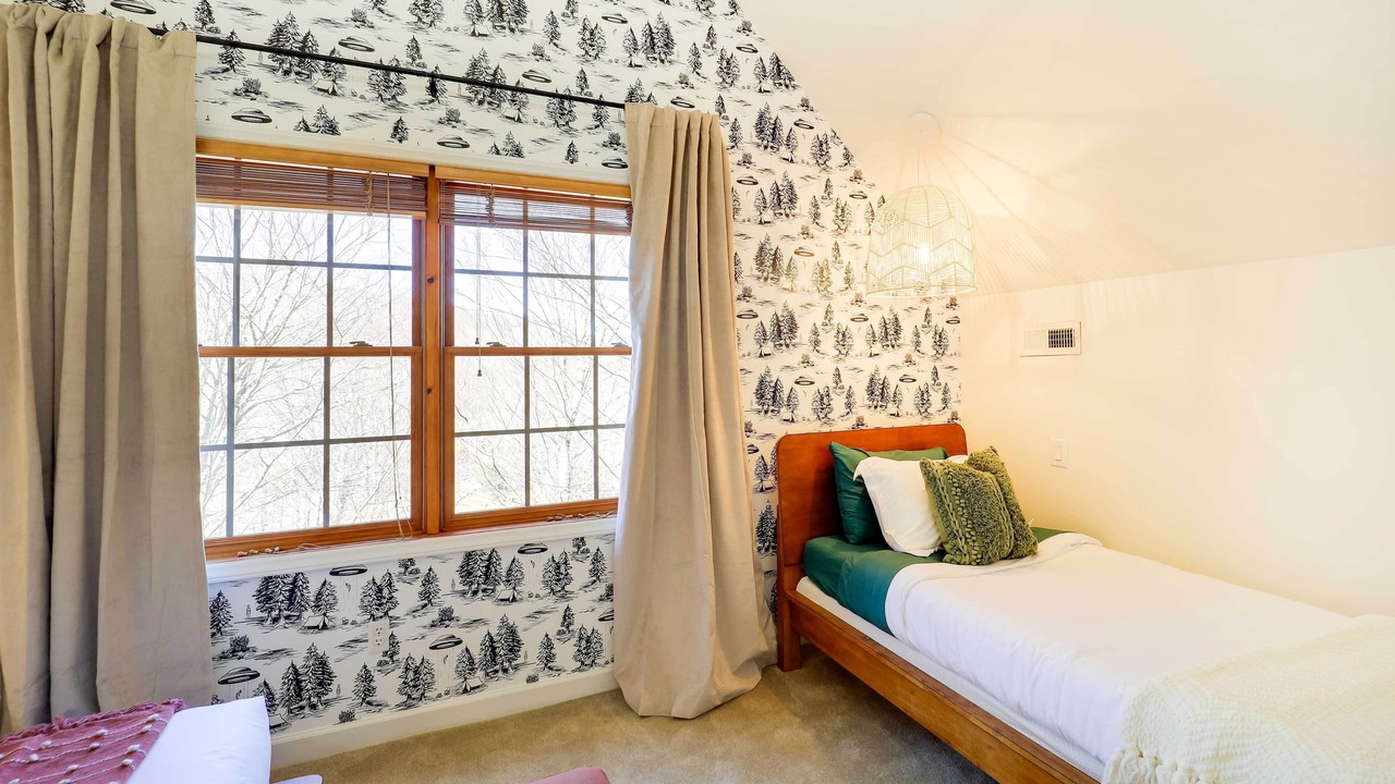 Photo of Bedroom in Beech Mountain