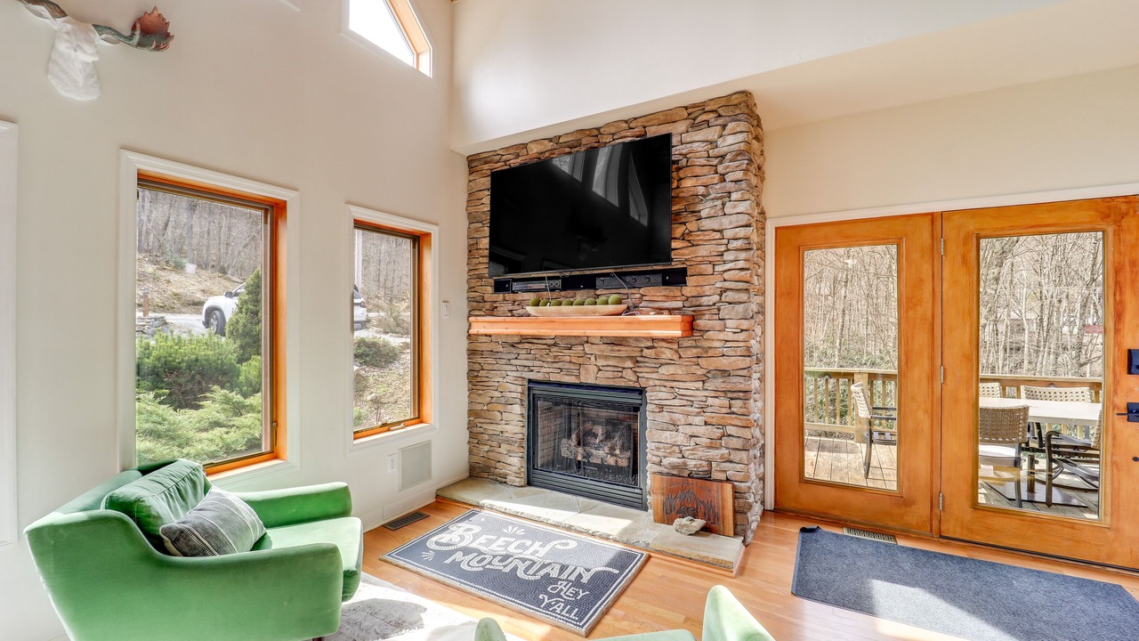 Photo of Livingroom in Beech Mountain