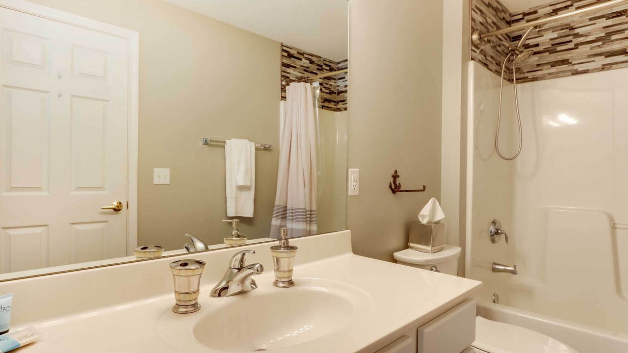 Photo of Bathroom in Camdenton