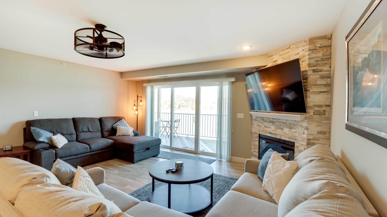 Photo of Bedroom in Camdenton