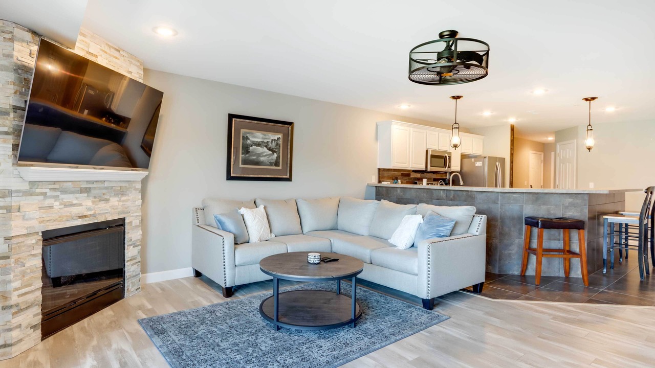 Photo of Livingroom in Camdenton