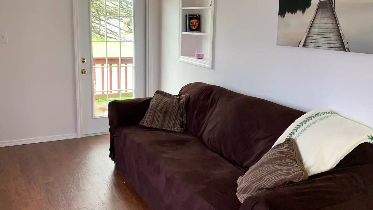 Photo of Livingroom in Confluence