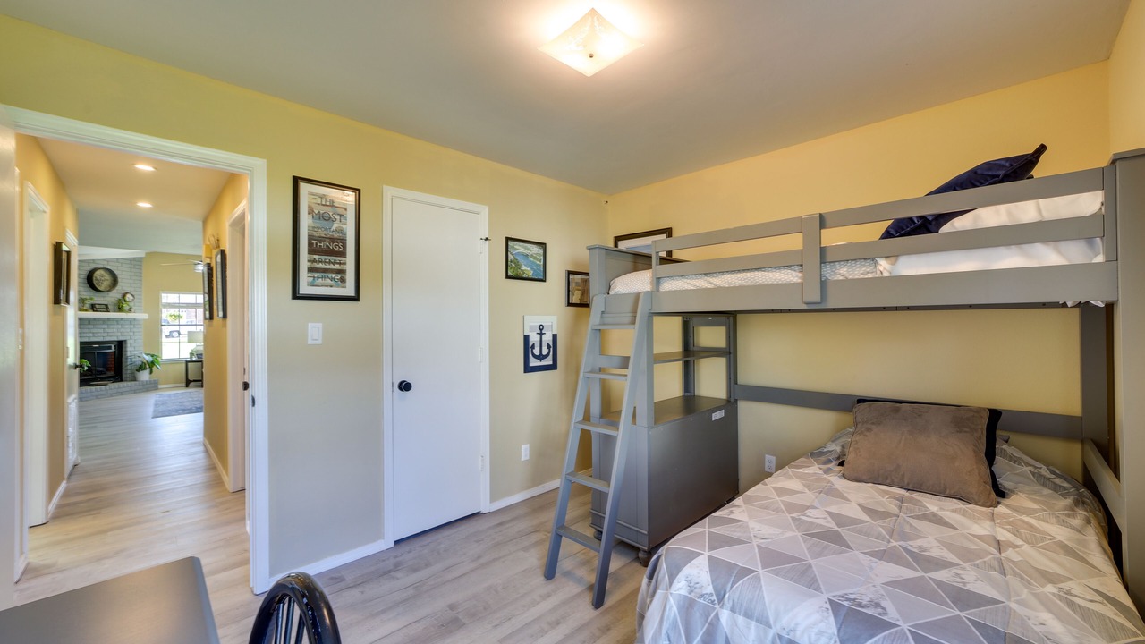 Photo of Bedroom in Barling