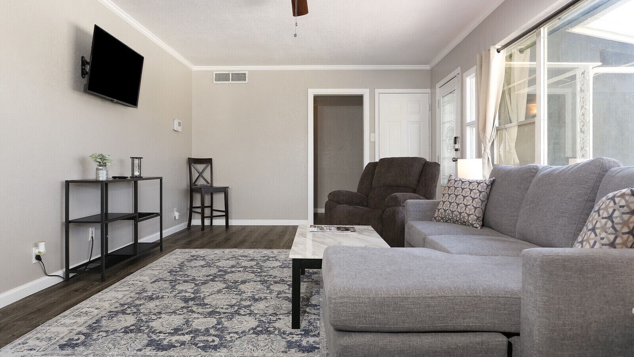 Photo of Livingroom in Universal City