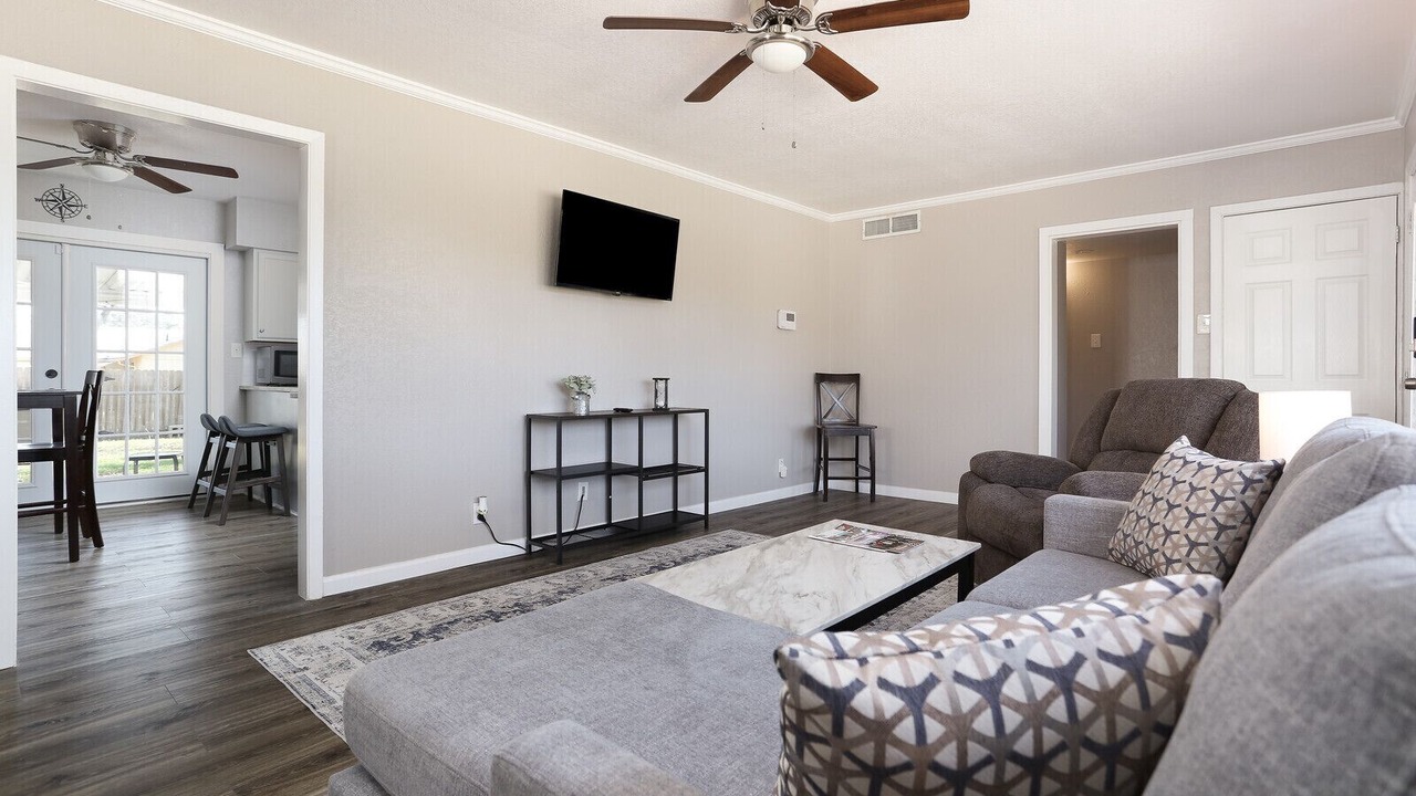 Photo of Livingroom in Universal City