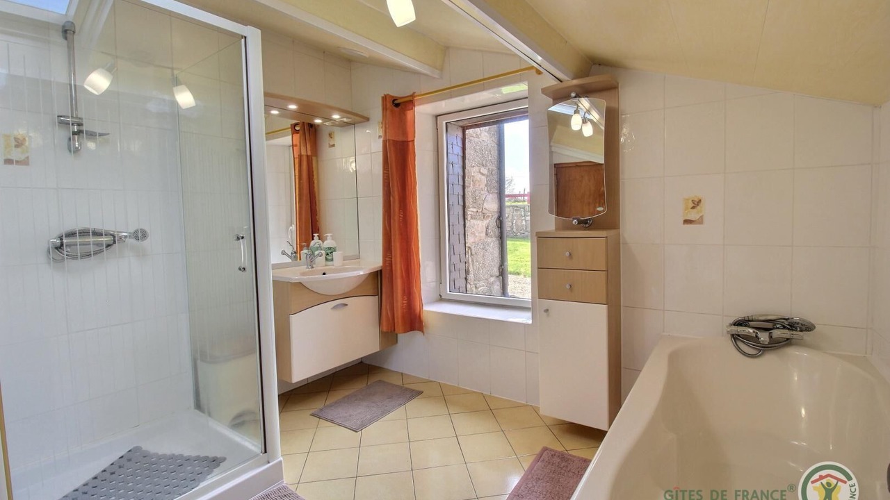 Photo of Bathroom in Kerien