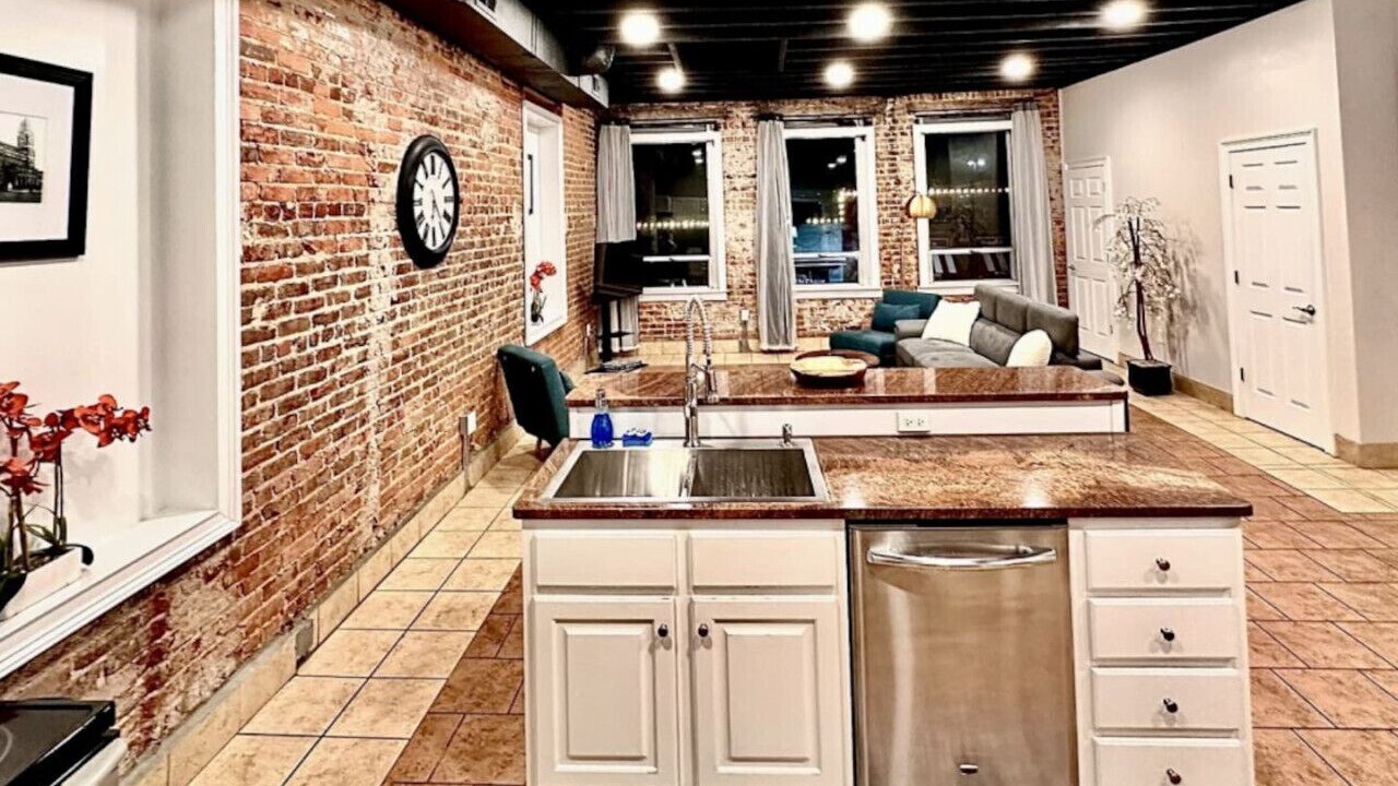 Photo of Others in Gadsden