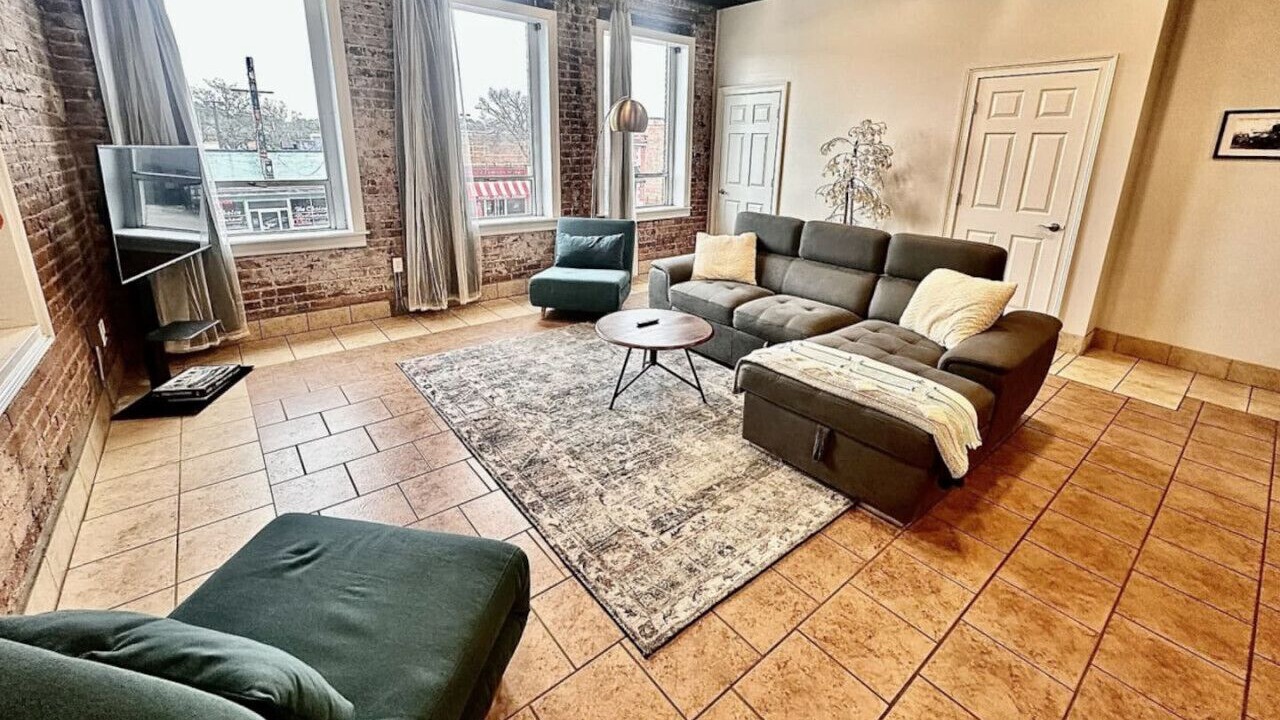 Photo of Livingroom in Gadsden