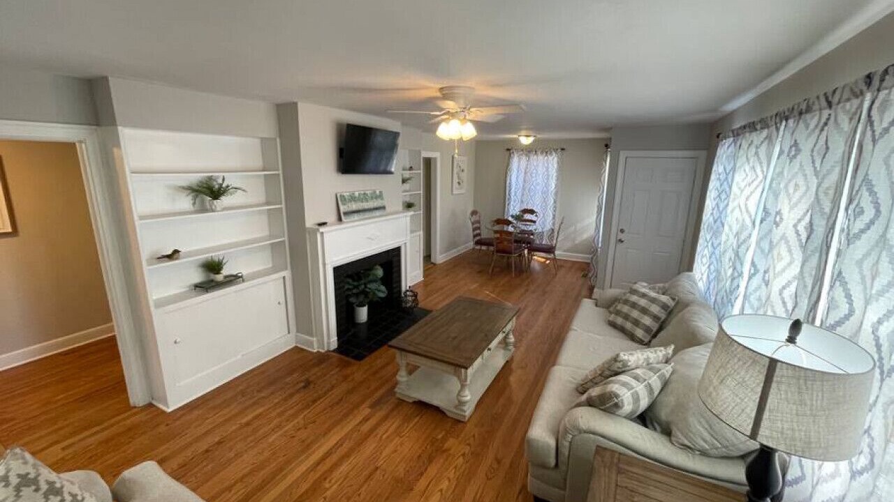 Photo of Livingroom in Gadsden