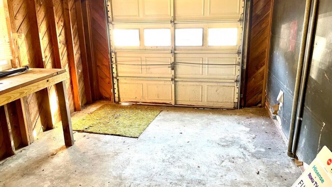 Photo of Others in Gadsden