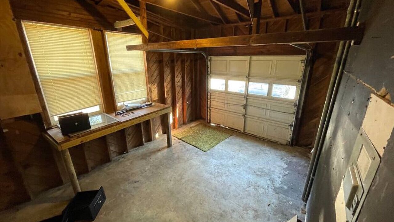 Photo of Others in Gadsden