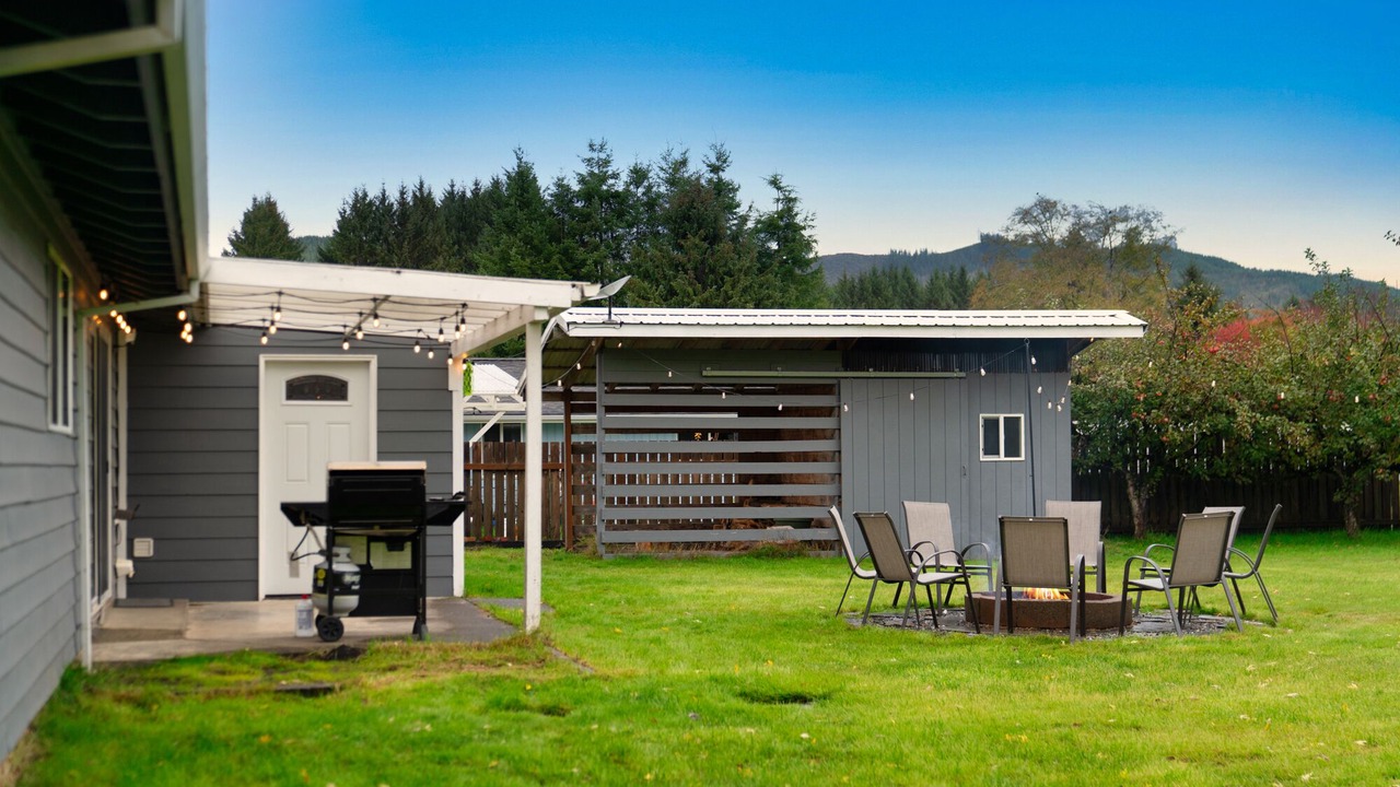 Photo of Others in Forks