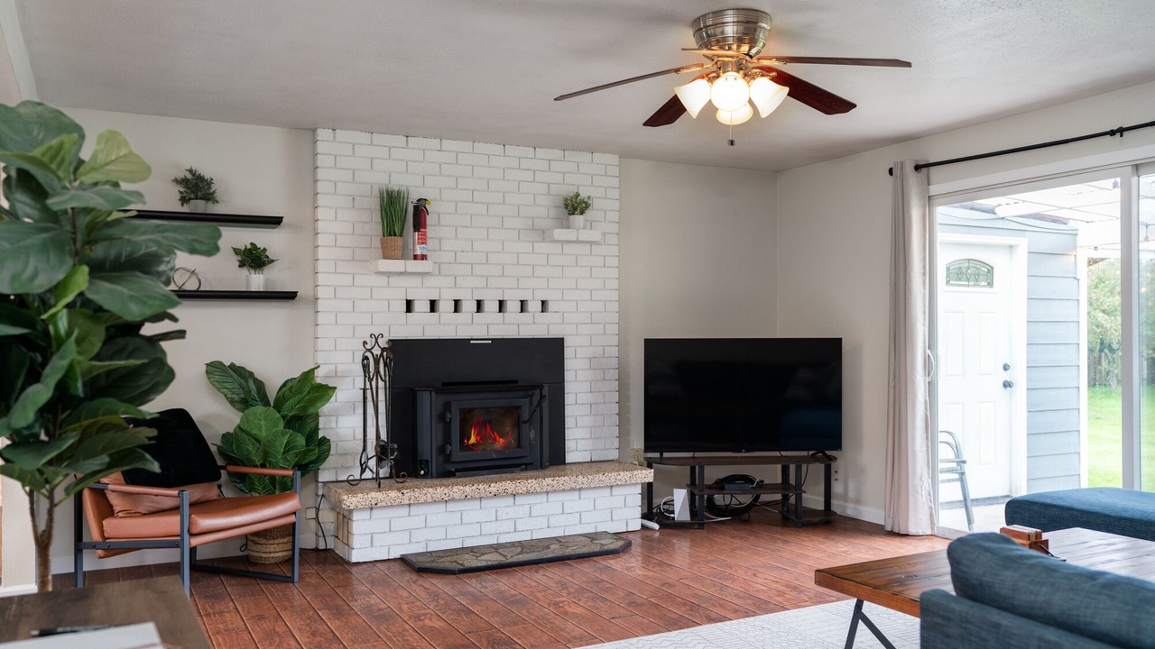 Photo of Livingroom in Forks