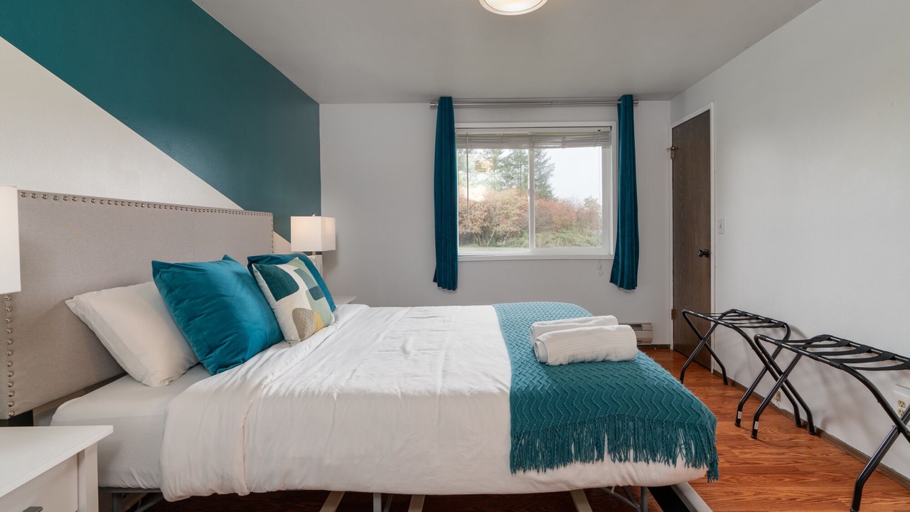 Photo of Others in Forks